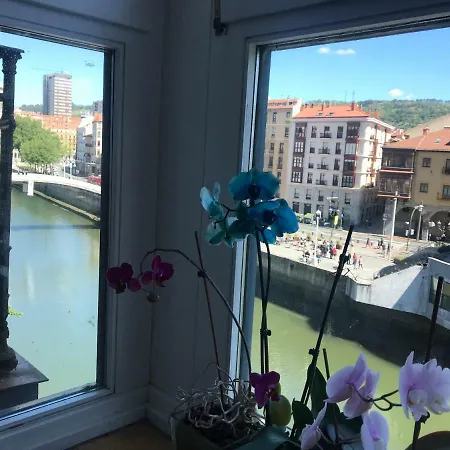 Old Town & River Apartman *